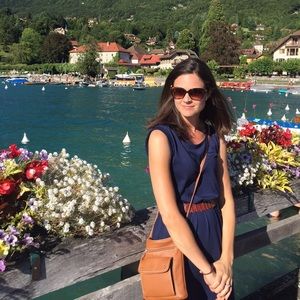 Meet your Posher, Courtney